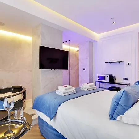 Casa vacanze Amazing Bedroom With Jacuzzi - 2p - Chatelet *